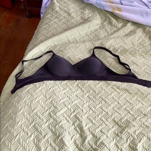 Hanes t-shirt bra black